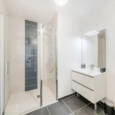 Bella Vista - 2 Moderne Et Confortable Appartement